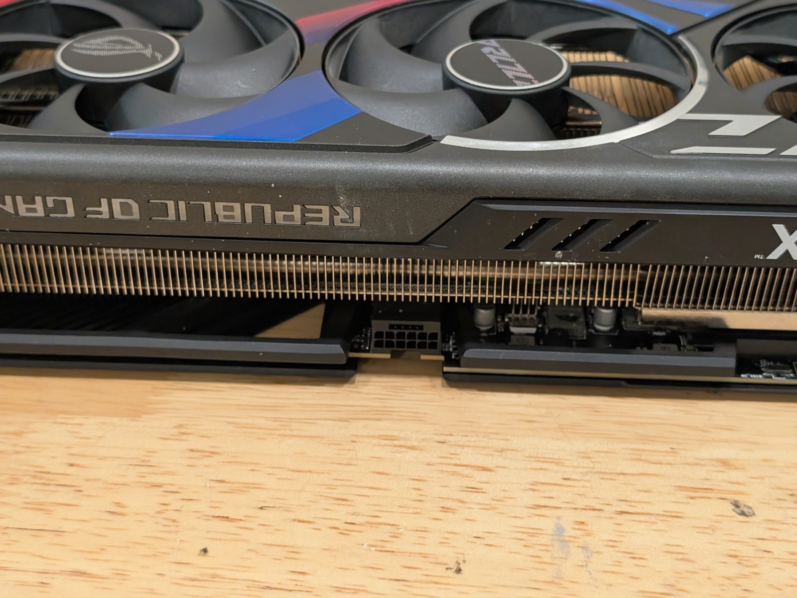 BH MENAWARKAN Kartu Grafis ASU - Rtx 4090 24Gb Gddr6X ulasan dan harga