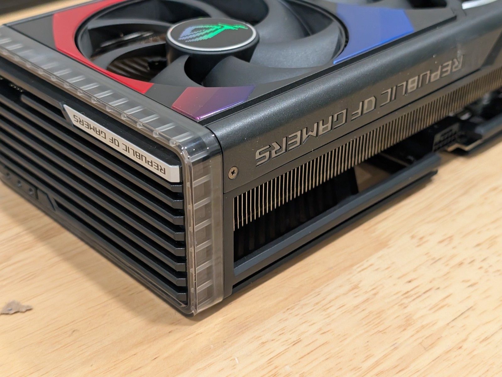 BH MENAWARKAN Kartu Grafis ASU - Rtx 4090 24Gb Gddr6X ulasan dan harga